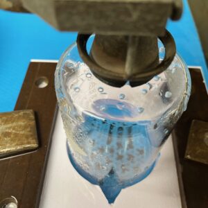 Glas Wasserstrahlschneiden Löcher schneiden