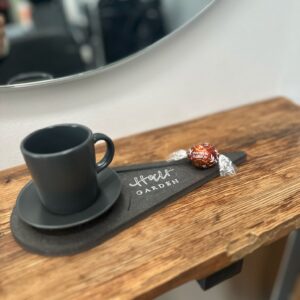 Kaffee Serviertablett mit Firmenlogo