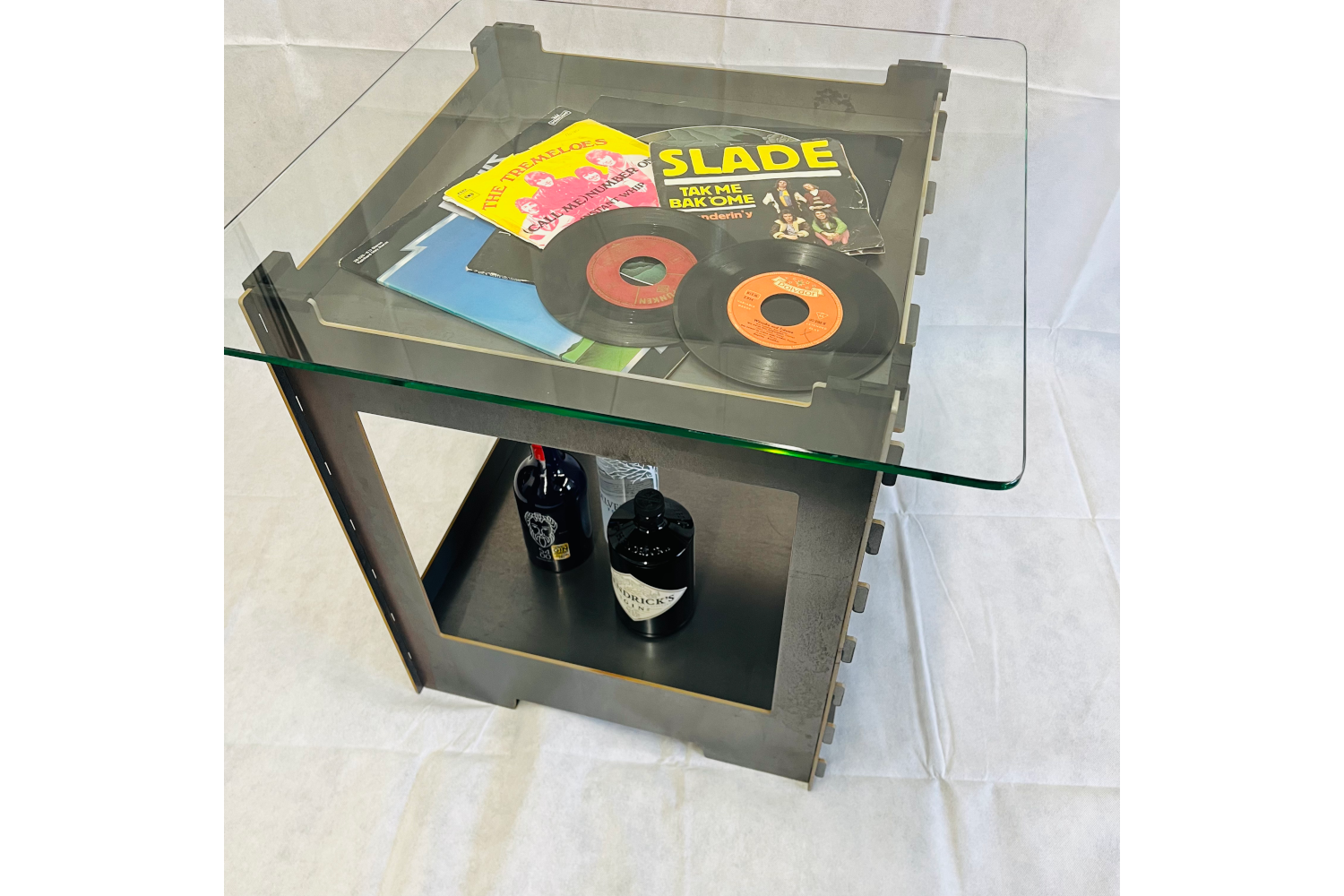 Salontisch mit Glasplatte – Bild 2